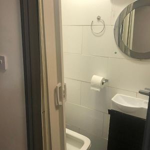 Deluxe Double Room Bath